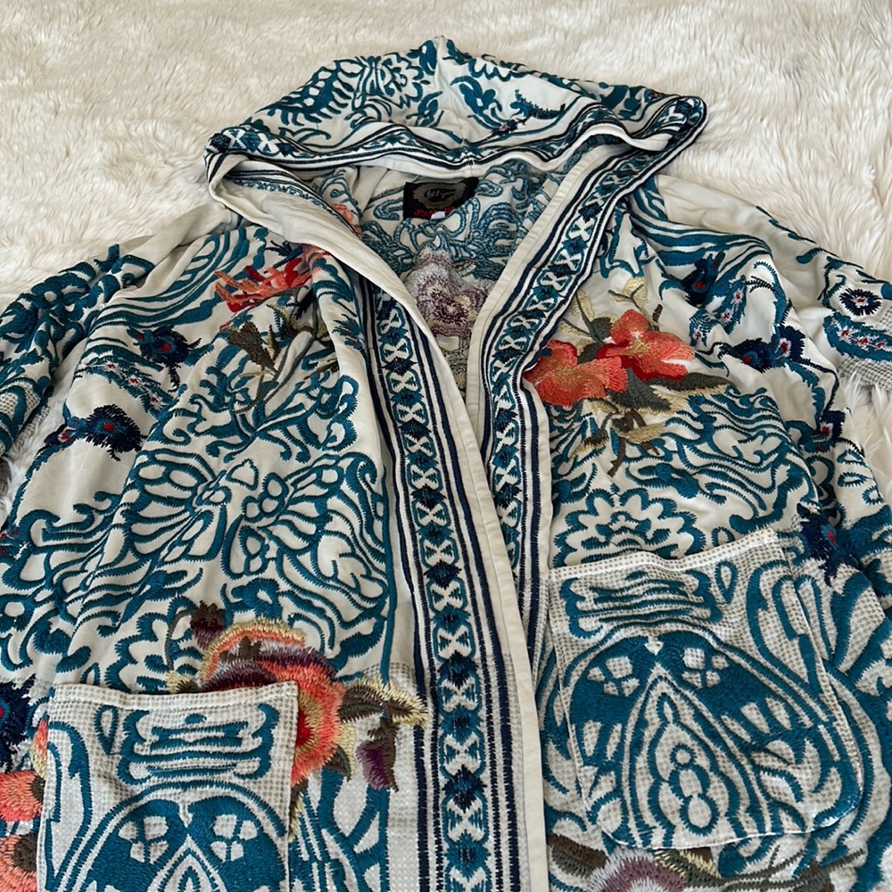 Biya by Johnny was beautiful lightweight jacket